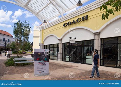 coach store deer park ny